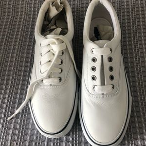 Sperry lace up topsides white - size 9 CLASSICS